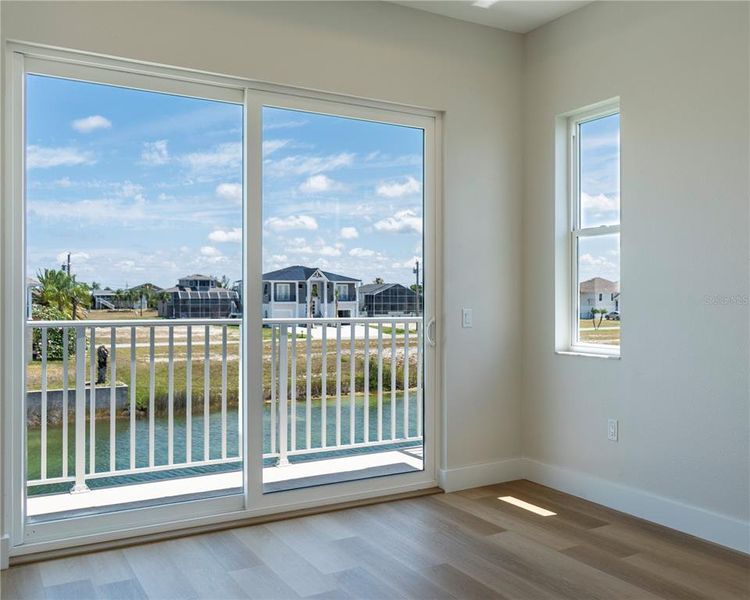 Spacious, unfurnished interior of a new home in , Hudson (Image 15).