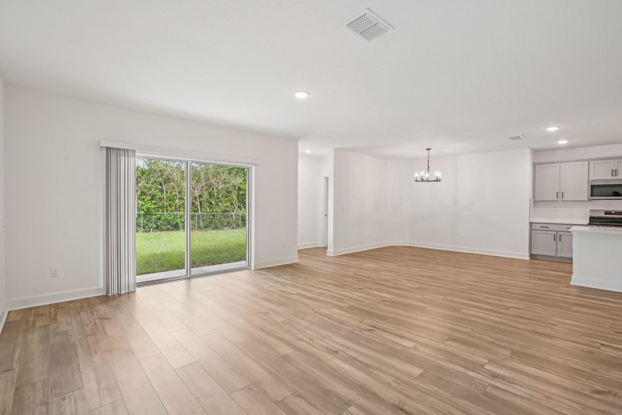 Spacious, unfurnished interior of a new home in Spring Hill, Spring Hill (Image 21).