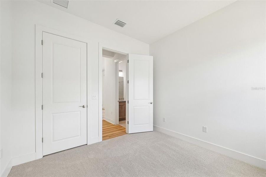Spacious, unfurnished interior of a new home in River Preserve Estates, Parrish (Image 26).