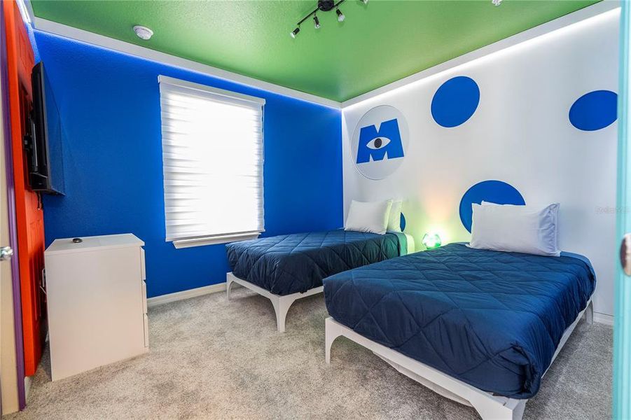 Furnished interior view inside a new home in Windsor Cay Resort, Clermont (Image 26).