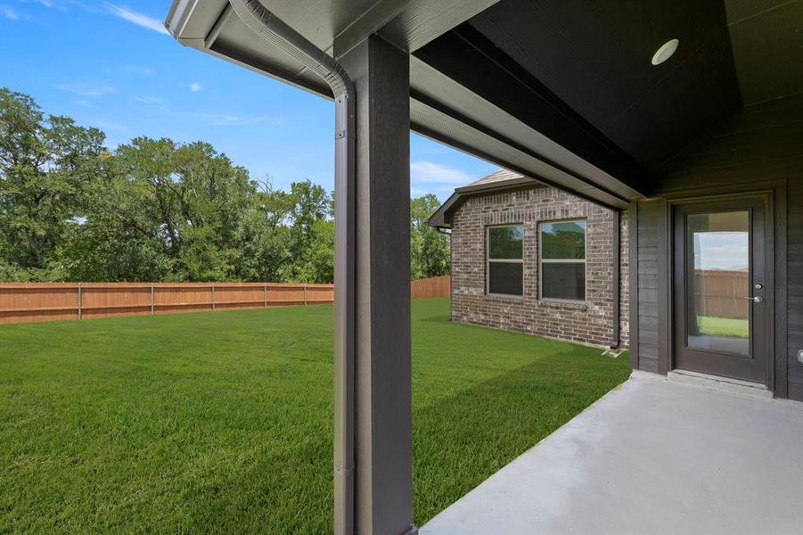 3821-maize-ave-heartland-tx-backyard-covered-patio