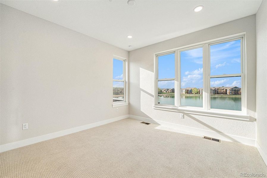 Spacious, unfurnished interior of a new home in Montmere at Autrey Shores, Superior (Image 27).