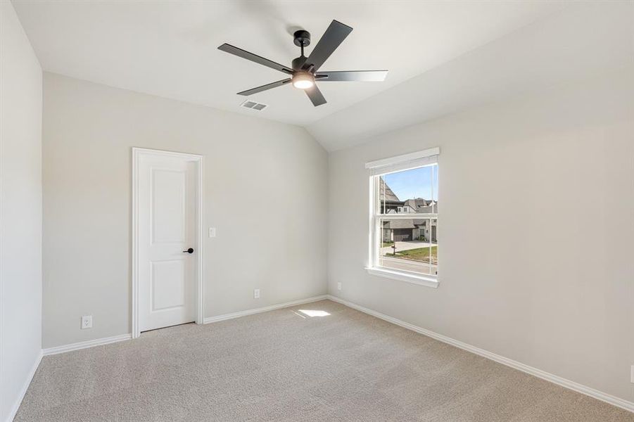 Spacious, unfurnished interior of a new home in Devonshire Classic 60-65, Forney (Image 29).