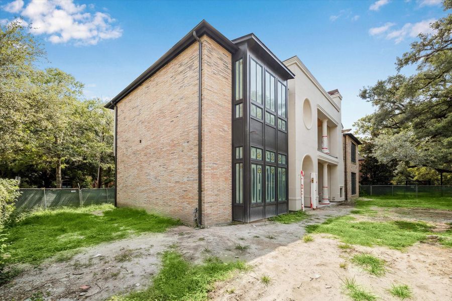 Front exterior of a new home in , Houston, TX, highlighting curb appeal (Image 6). Front exterior of a new home in , Houston, TX, highlighting curb appeal (Image 6).