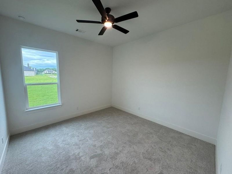 Spacious, unfurnished interior of a new home in King Crossing Estates, Van Alstyne (Image 17).