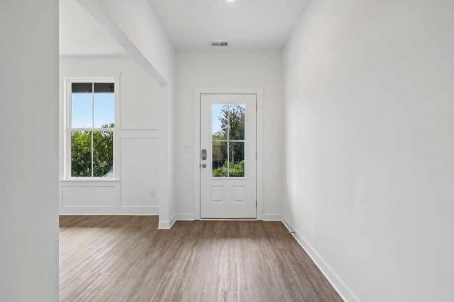 Spacious, unfurnished interior of a new home in Savoy Park, Covington (Image 14).