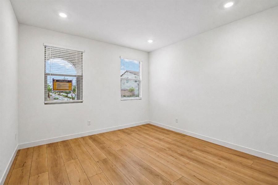 Spacious, unfurnished interior of a new home in The Enclaves at Sonrisa, Queen Creek (Image 7).