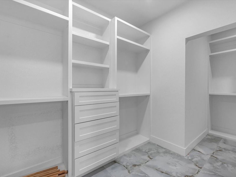 Spacious, unfurnished interior of a new home in , Dayton (Image 17).