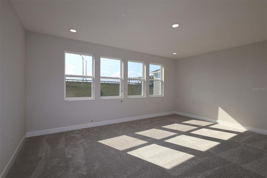 Spacious, unfurnished interior of a new home in Emerson Pointe, Apopka (Image 14).
