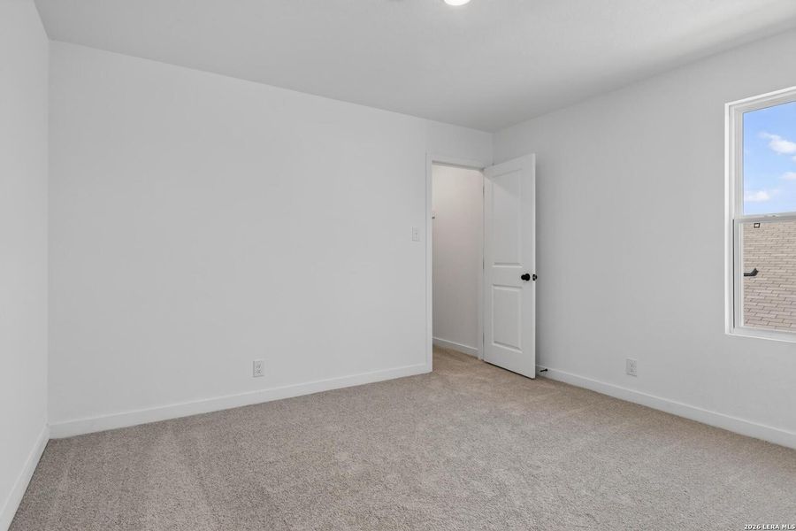 Spacious, unfurnished interior of a new home in Saddlebrook Ranch, Schertz (Image 28).