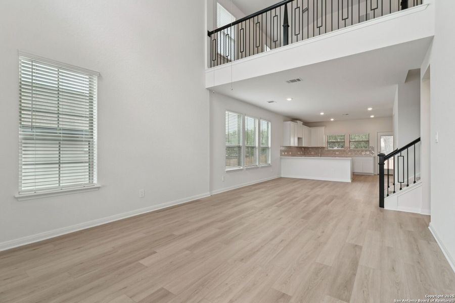 Spacious, unfurnished interior of a new home in Royal Crest, San Antonio (Image 54). Spacious, unfurnished interior of a new home in Royal Crest, San Antonio (Image 54).