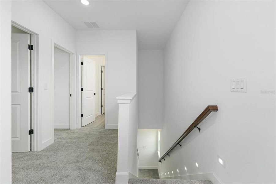 Spacious, unfurnished interior of a new home in Vivir, Valrico (Image 25).