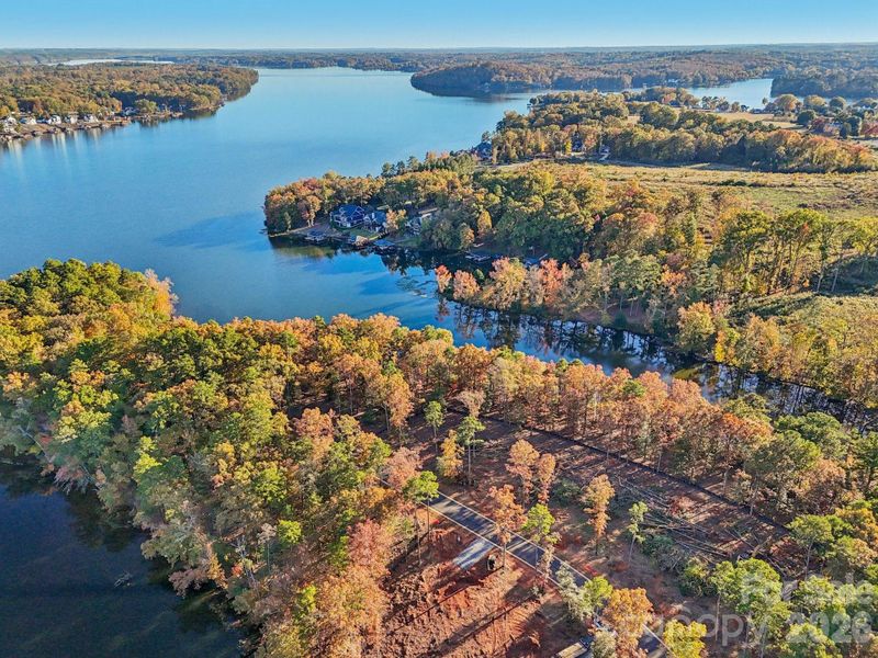 Edgewater on Lake Tillery community