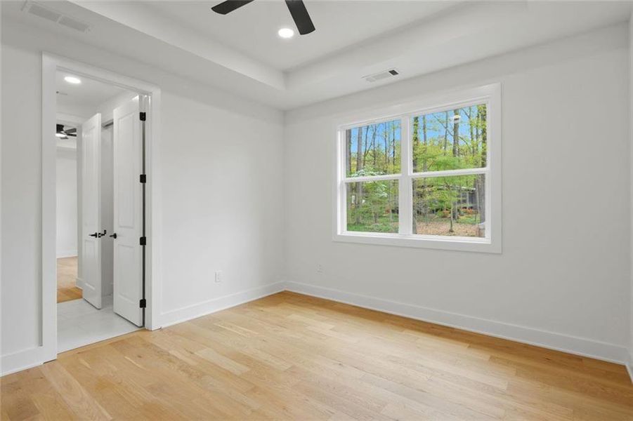 Spacious, unfurnished interior of a new home in , Marietta (Image 23).