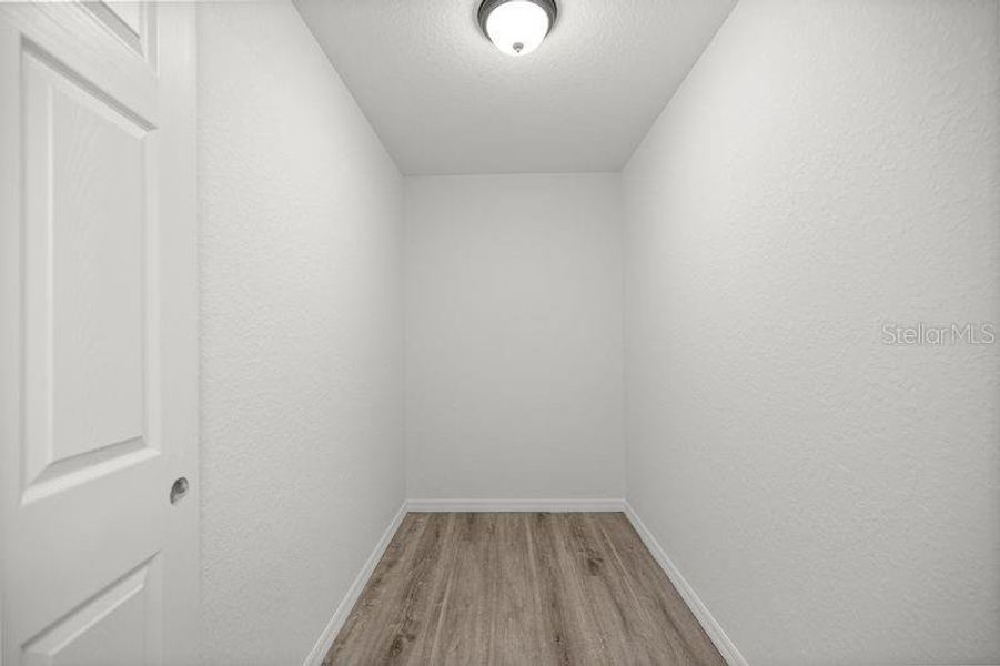 Spacious, unfurnished interior of a new home in , Ocklawaha (Image 16).