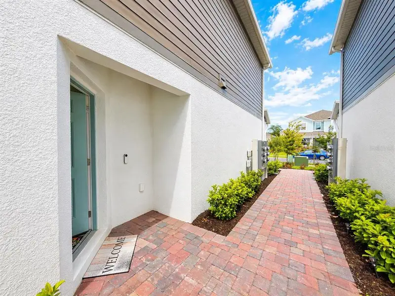 Exterior details and patio area of a home in , St. Cloud (Image 4).
