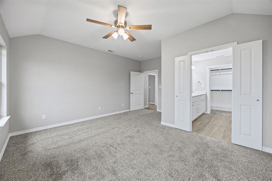 Spacious, unfurnished interior of a new home in , Whitney (Image 21).