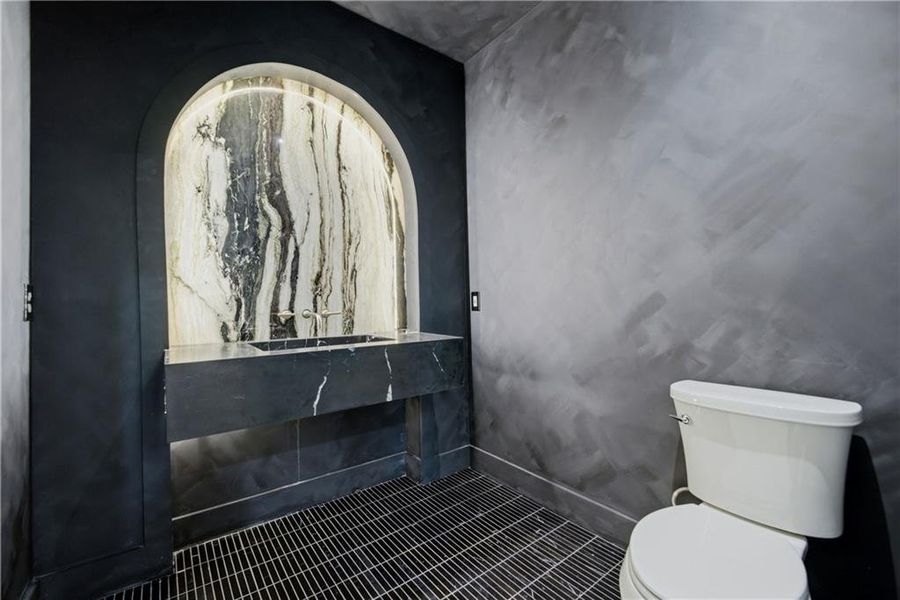 Furnished interior view inside a new home in , Atlanta (Image 14).