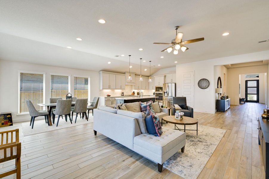 Image 25 of a home in 6 Creeks 50'.