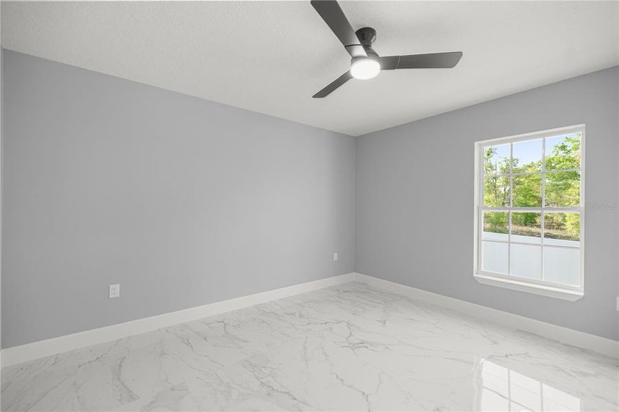 Spacious, unfurnished interior of a new home in , Ocala (Image 21).