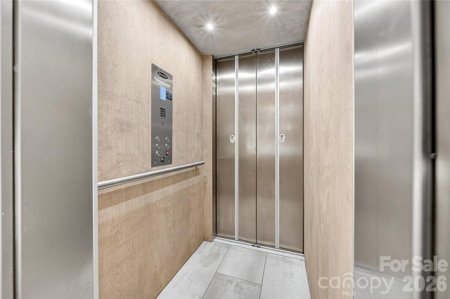 Image 44 of a home in .