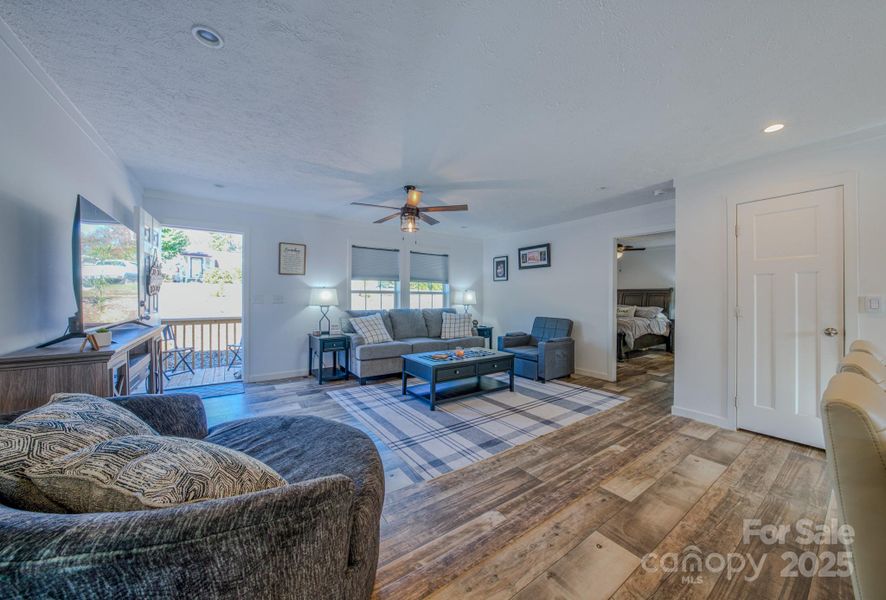 Furnished interior view inside a new home in , Nebo (Image 16).