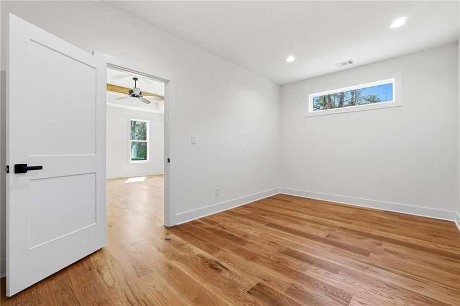 Spacious, unfurnished interior of a new home in , Atlanta (Image 49).