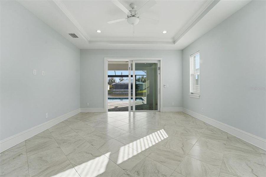Spacious, unfurnished interior of a new home in , Port Charlotte (Image 31).