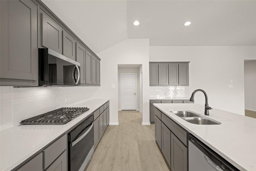 733 Stone Eagle- Kitchen-5