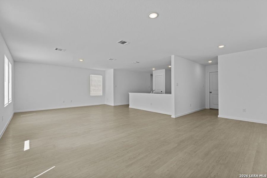 Spacious, unfurnished interior of a new home in Grace Valley, Marion (Image 32).