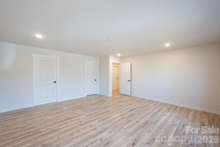 Spacious, unfurnished interior of a new home in , Hickory (Image 21).