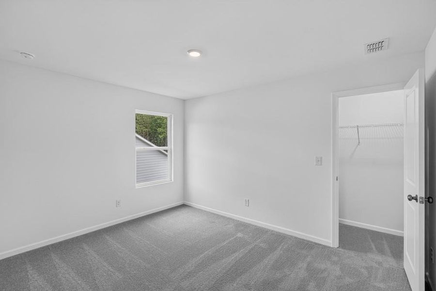 Spacious, unfurnished interior of a new home in Heritage River, Euharlee (Image 17).