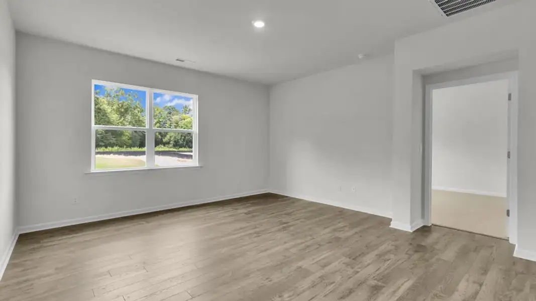 Spacious, unfurnished interior of a new home in Hawley Glen, Lillington (Image 17).