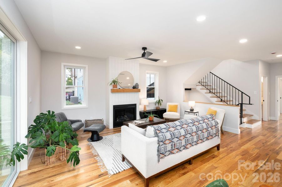 Gleaming White Oak Floors