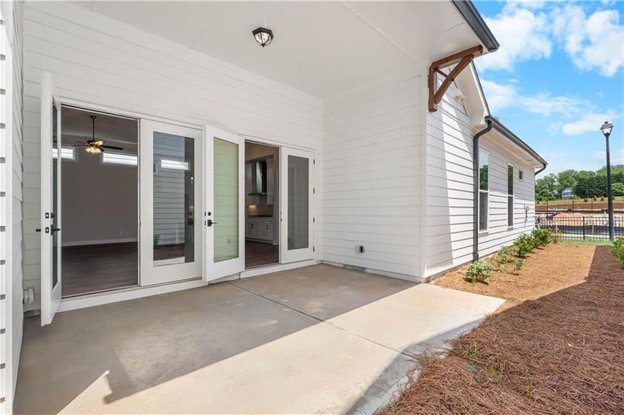 Exterior details and patio area of a home in Aberdeen, Hoschton (Image 24).