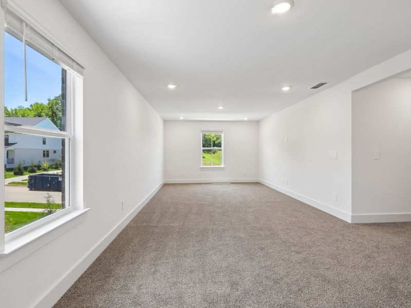 Spacious, unfurnished interior of a new home in Station Hill - Estate Series, Franklin (Image 21). Spacious, unfurnished interior of a new home in Station Hill - Estate Series, Franklin (Image 21).
