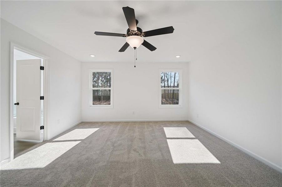 Spacious, unfurnished interior of a new home in The Estates at Casteel, Bethlehem (Image 29).