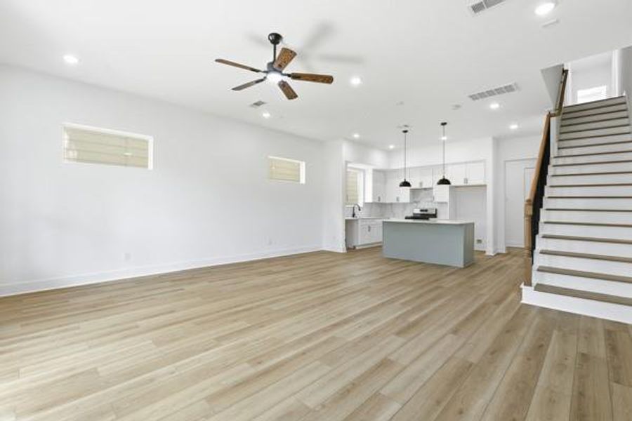 Spacious, unfurnished interior of a new home in , Houston (Image 17).