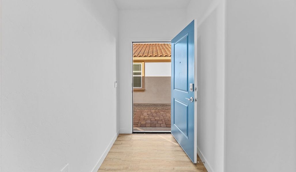 Spacious, unfurnished interior of a new home in Entrada Del Toro at Rancho Sahuarita, Sahuarita (Image 31).