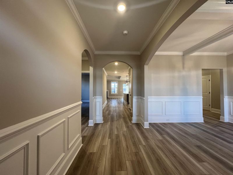 Spacious, unfurnished interior of a new home in The Cove, Sumter (Image 15).