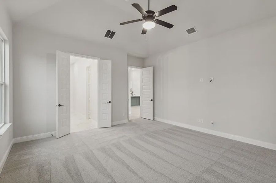 Representative unfurnished interior of a home built from the Logan by Cambridge Homes in Lake Park, Rowlett (Image 22).