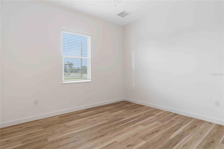 Spacious, unfurnished interior of a new home in , Punta Gorda (Image 39).