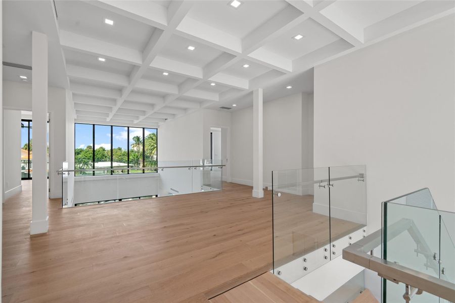 Spacious, unfurnished interior of a new home in , Pompano Beach (Image 20).