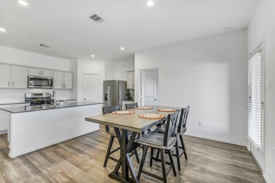 Furnished interior view inside a new home in Summerwood Trails, Willis (Image 6). Furnished interior view inside a new home in Summerwood Trails, Willis (Image 6).