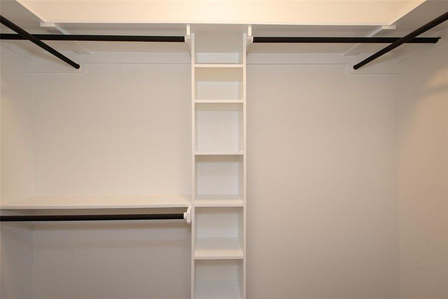 Close-up of interior finishes inside a home in , Gun Barrel City (Image 14).