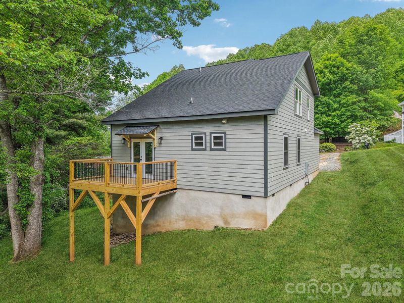 Exterior details and patio area of a home in , Waynesville (Image 30).
