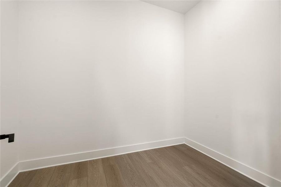Spacious, unfurnished interior of a new home in The Gathering – Alpharetta, Alpharetta (Image 38).