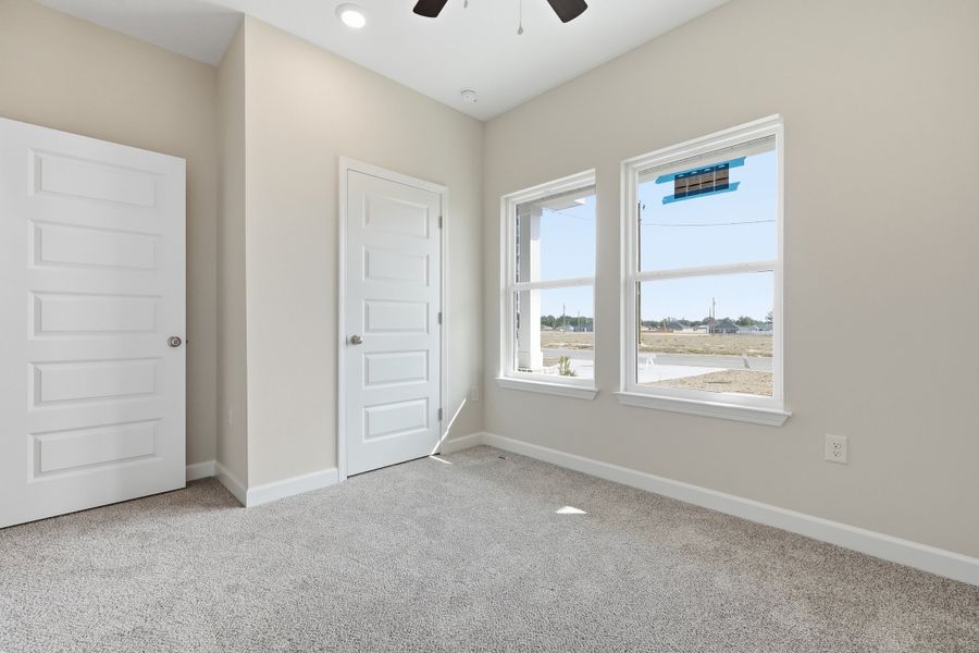 Spacious, unfurnished interior of a new home in Southern Charm, Crestview (Image 17).