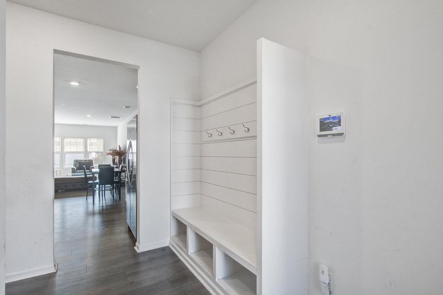 Spacious, unfurnished interior of a new home in , Summerville (Image 14).