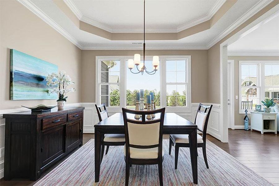 Shelter Bay, Dining Room